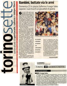Bambini, buttate via le armi